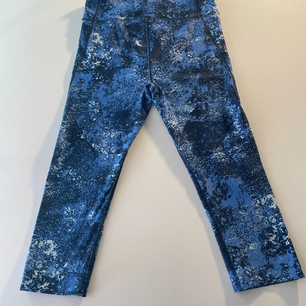 Under Armour HeatGear Compression Leggings | Size Small - Picture 4 of 4